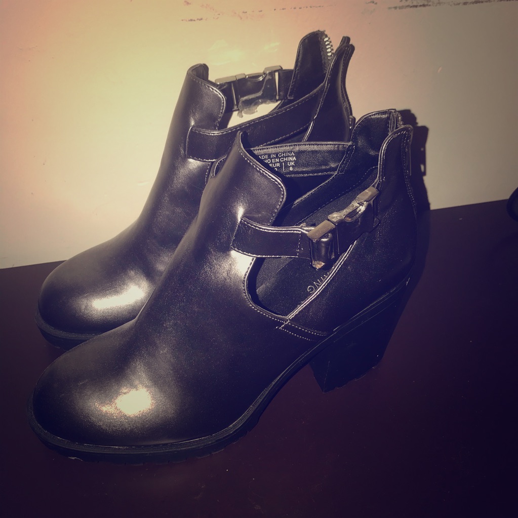 Gray Boots Preowned